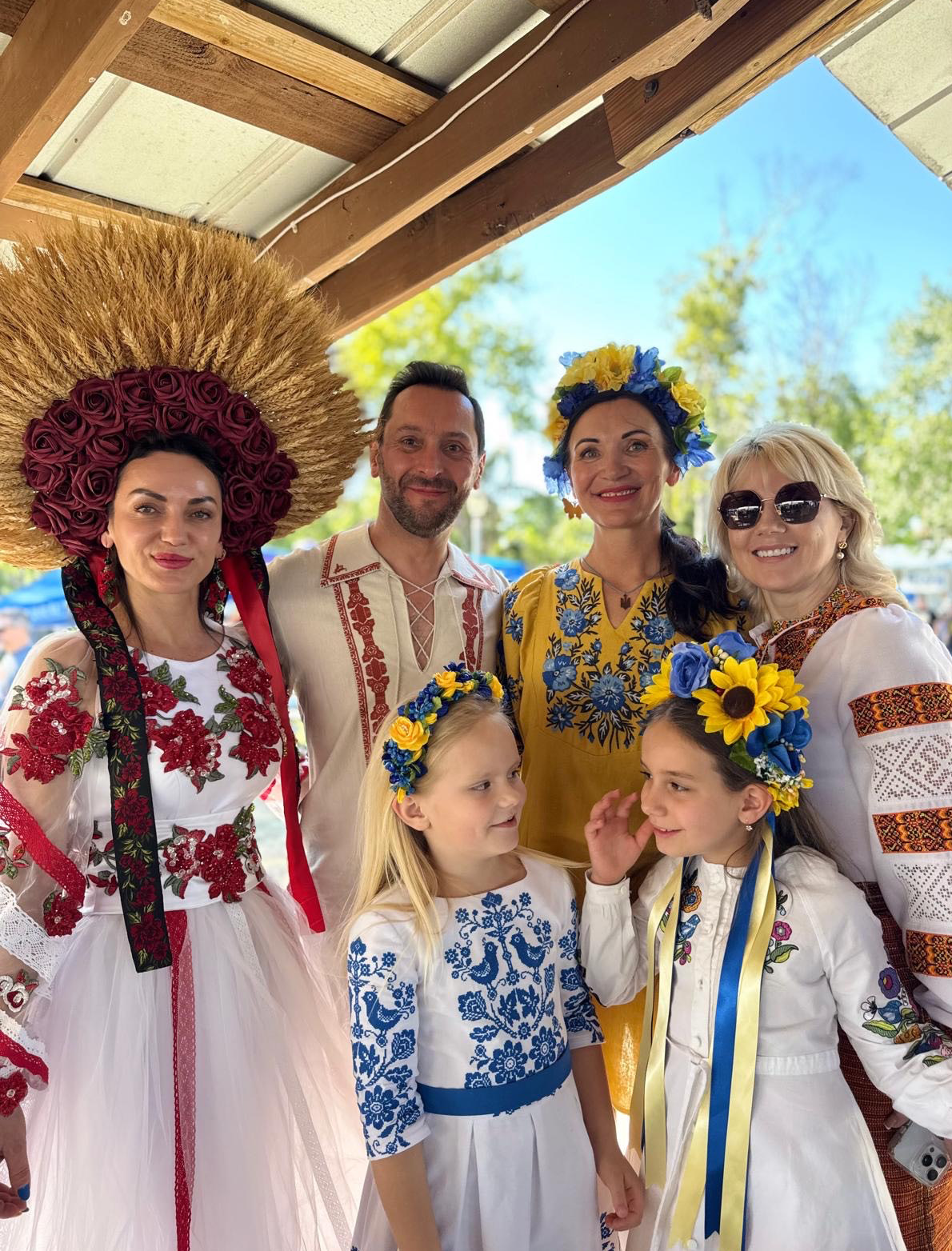 Сила духу та діяльність від щирого серця: діяльність Ukrainian Spirit by Yaryna Levytska під проводом Ярини Левицької 222491