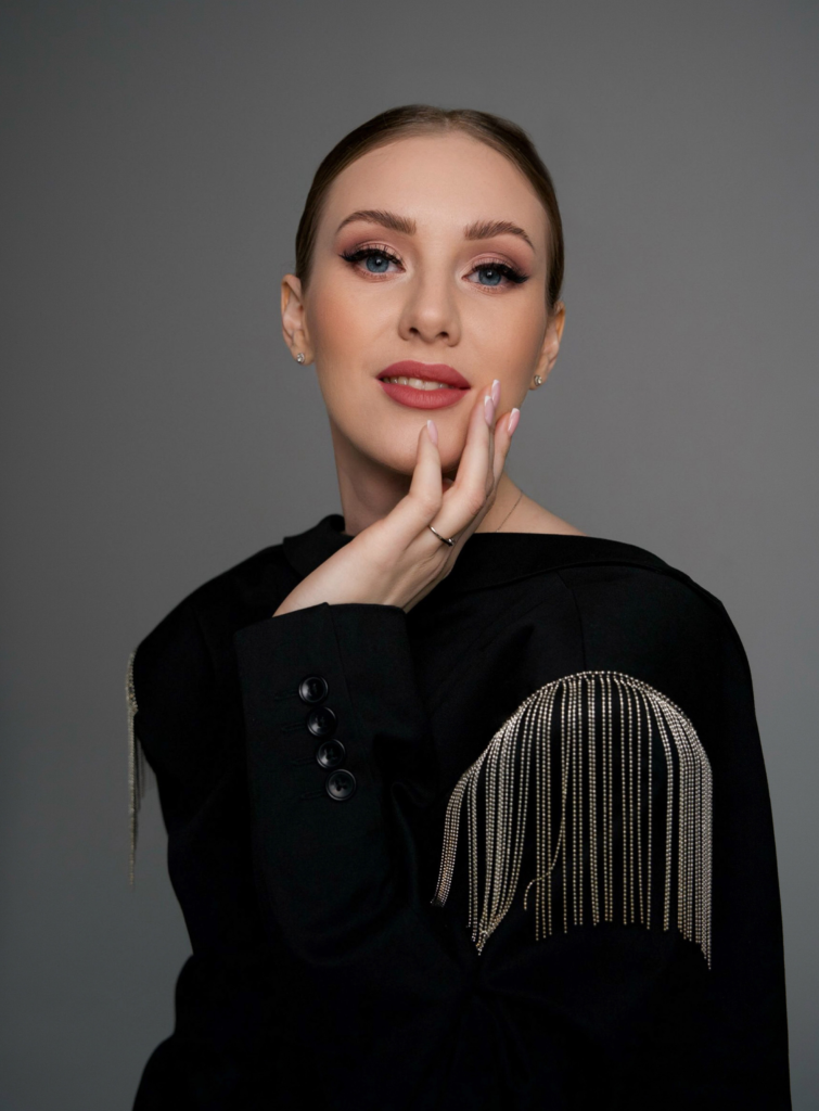 Від лідерства в наймі — до жіночого підприємництва: як я стала б’юті-наставницею 222761 755x1024